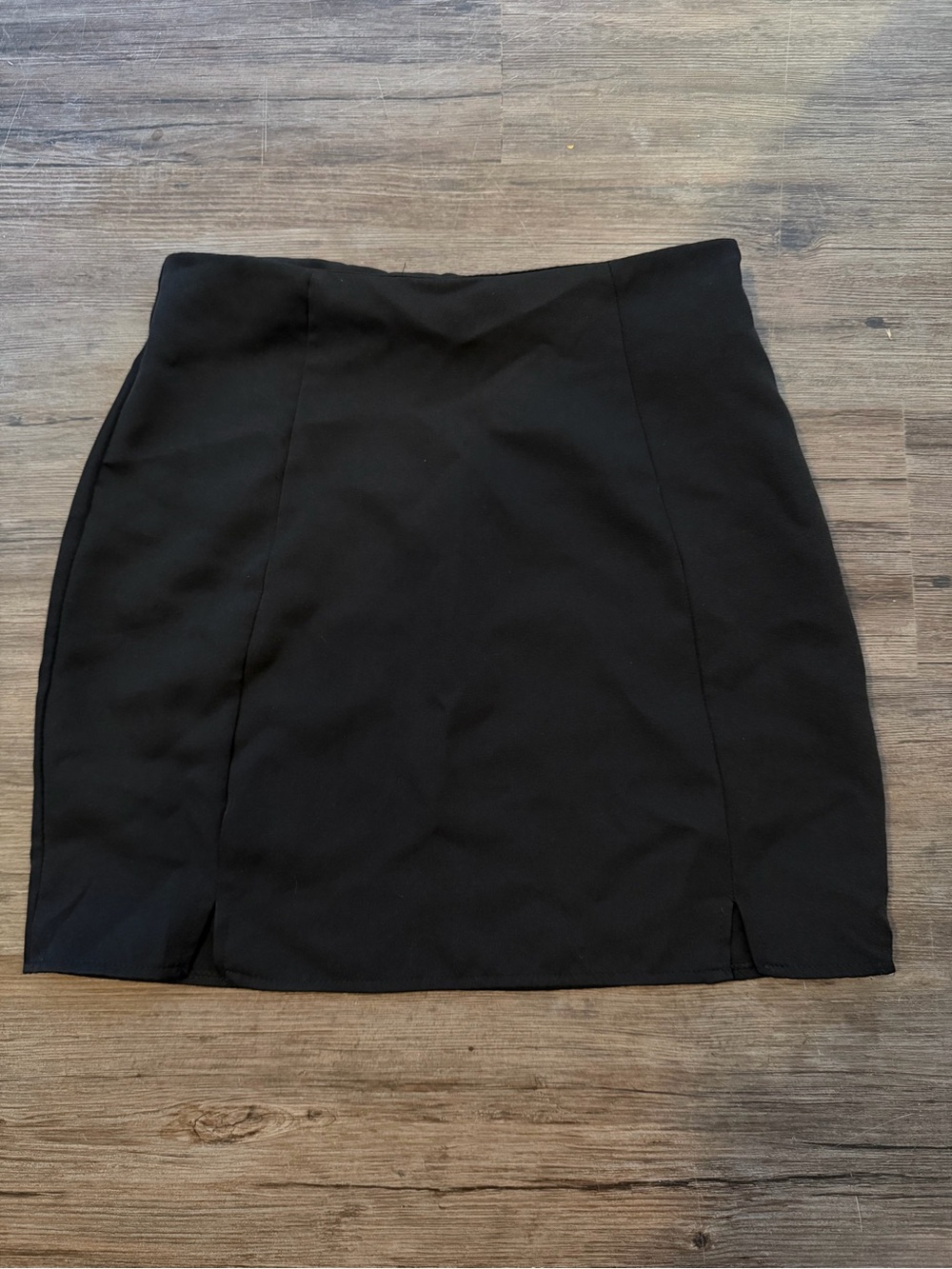 Boohoo Black Mini Skirt with Front Slits